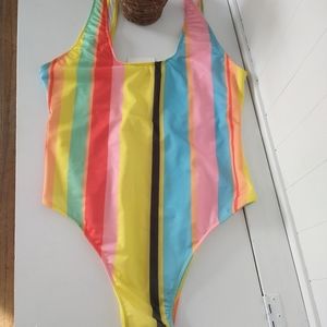 ZARA ONE PIECE VERY FLATTERING SWIMSUIT LARGE